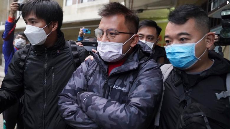 Letartóztatták egy hongkongi független hírügynökség hat munkatársát.