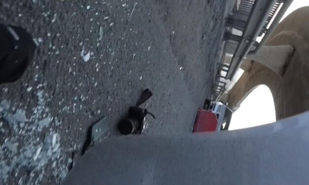 <span class="entry-title-primary">Orosz diverzánsok tüzet nyitottak a Sky News újságíróinak autójára (Videóval)</span> <span class="entry-subtitle">Az egyiküket a golyóálló mellény mentette meg</span>