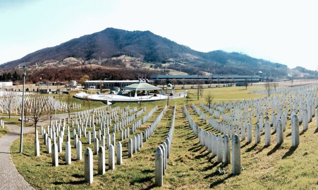 VIZSGÁLAT INDULT A BOSZNIAI SZERB KÖZTÁRSASÁG KÖZTÉVÉJÉNEK EGYIK SREBRENICAI TUDÓSÍTÁSA MIATT