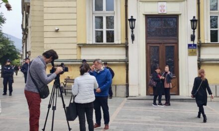 Elitélték a vranjei OK Rádió szerkesztősége elleni fenyegetések elkövetőit