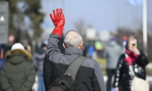 A VAJDASÁGI TELEVÍZIÓ MAGYAR SZERKESZTŐSÉGE IS TÁMOGATJA A SZABAD SAJTÓÉRT ÉS TÁJÉKOZTATÁSÉRT VALÓ KIÁLLÁST