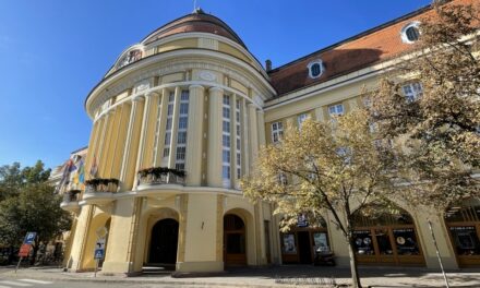 SZABADKÁRA ÉS ÓBECSÉRE KERÜL A ZENTAI ÖNKORMÁNYZAT TÁJÉKOZTATÁSI KÖZBESZERZÉSÉBŐL SZÁRMAZÓ PÉNZ