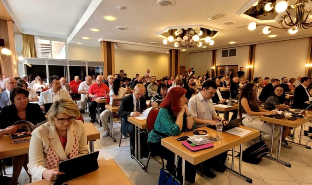 AZ EFJ HATÁROZATOT FOGADOTT EL A SZERBIAI SZABAD SAJTÓ HELYZETÉRŐL