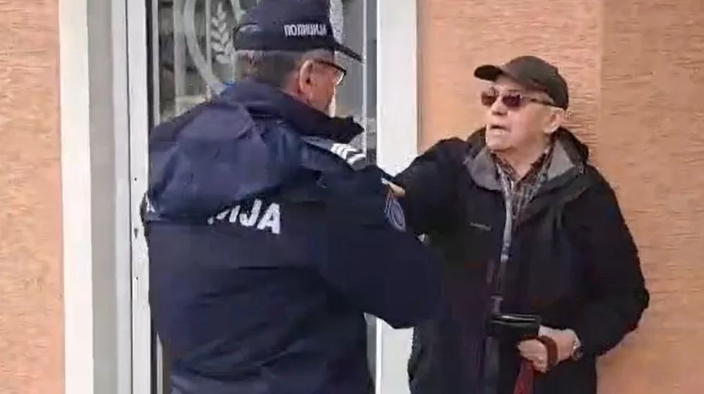 UNS: FÉL ÉV ALATT 100 SZERBIAI ÚJSÁGÍRÓT ÉRT FENYEGETÉS