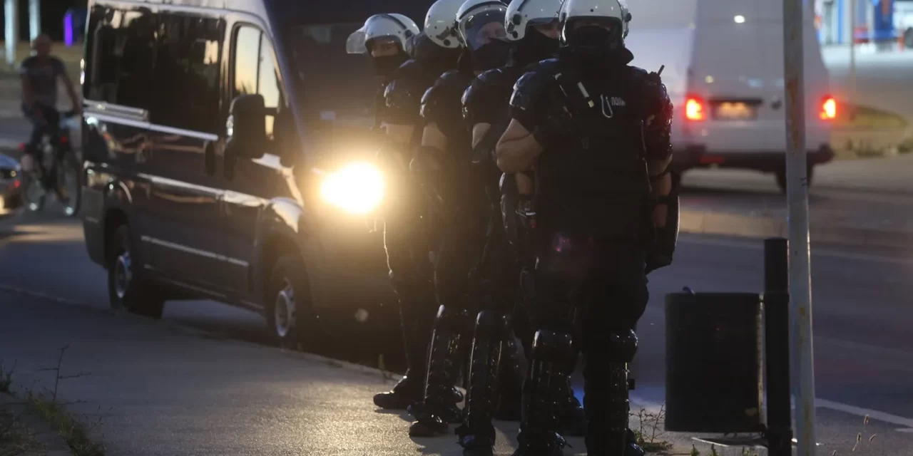 NUNS: A RENDŐRSÉG HAGYJON FEL AZ ÚJSÁGÍRÓK ELŐÁLLÍTÁSÁVAL ÉS A VELÜK SZEMBEN ELKÖVETETT TÁMADÁSOKKAL