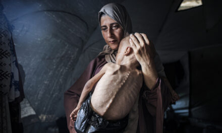 A NEW YORK TIMES FÉLREVEZETTE OLVASÓIT A GÁZAI GYERMEKFOTÓ-SOROZATUK KAPCSÁN