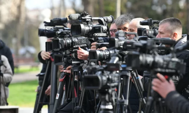 ANEM: EGYRE NEHEZEBB A SZERBIAI HELYI ÚJSÁGÍRÓK HELYZETE