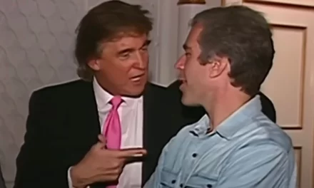 TRUMP EGY CIKK MIATT 20 MILLIÁRD DOLLÁRRA PERLI A WALL STREET JOURNALT