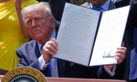 TRUMP KÖLTSÉGVETÉSI MEGSZORÍTÁSAI AZ AMERIKAI KÖZMÉDIÁT FENYEGETIK