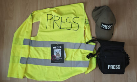 HASZNOS TANÁCSOK A TÜNTETÉSEKRŐL TUDÓSÍTÓ ÚJSÁGÍRÓKNAK