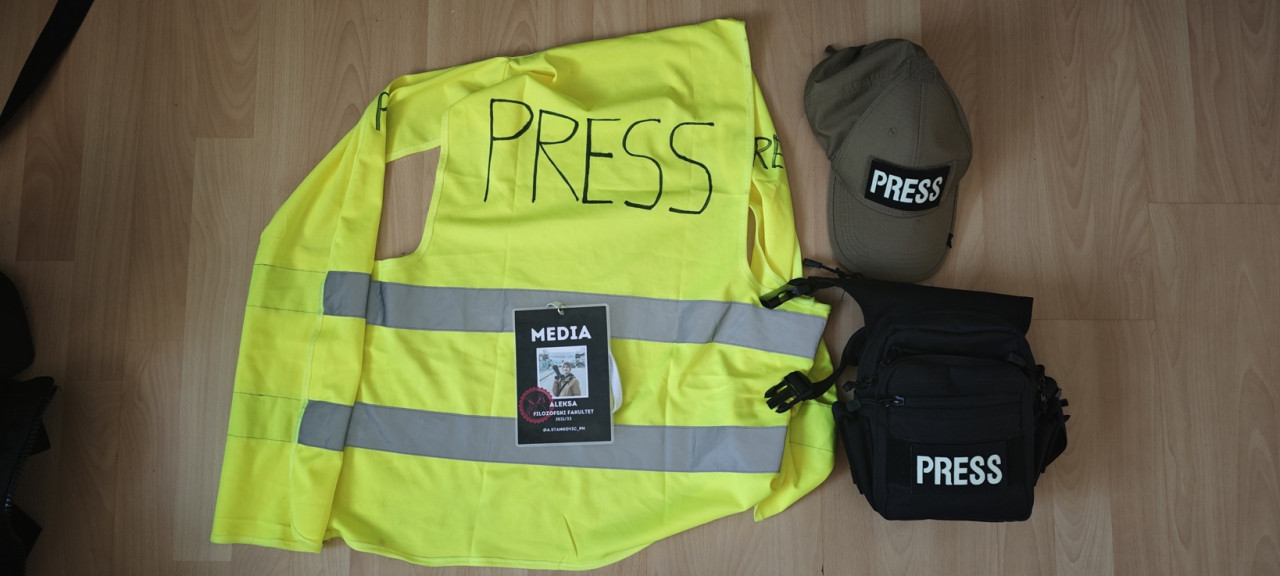 HASZNOS TANÁCSOK A TÜNTETÉSEKRŐL TUDÓSÍTÓ ÚJSÁGÍRÓKNAK