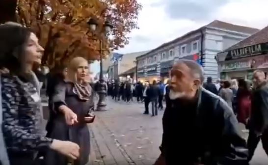 ÚJSÁGÍRÓT TÁMADTAK MEG KRALJEVÓBAN (VIDEÓVAL)