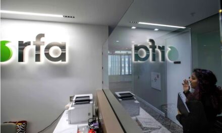 FELFÜGGESZTI MŰKÖDÉSÉT A SZABAD ÁZSIA RÁDIÓ