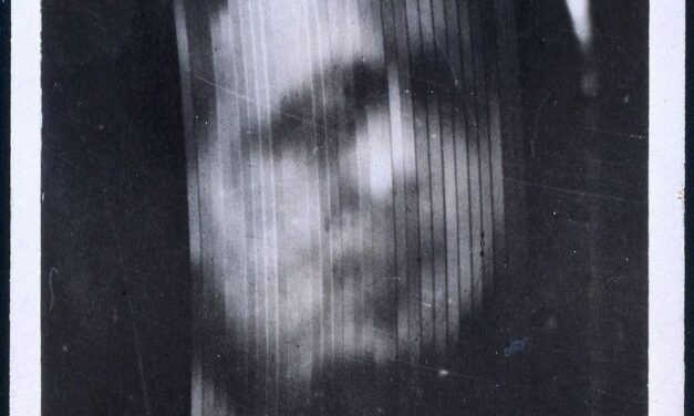 SZÁZ ÉVVEL EZELŐTT SZÜLETETT MEG AZ ELSŐ TELEVÍZIÓS MOZGÓKÉP