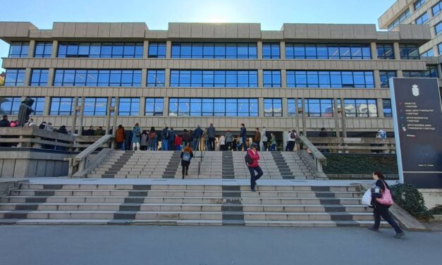SZERBIA LEGFŐBB ÜGYÉSZSÉGE JOGI LÉPÉSEKET TESZ A VALÓTLANSÁGOT KÖZLŐ PORTÁLOK, KÖZTÜK A KURIR.RS ÉS INFORMER.RS ELLEN