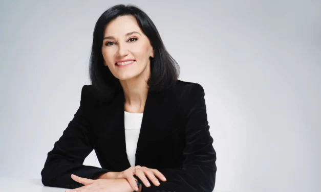 MENESZTETTÉK A UNITED MEDIA IGAZGATÓJÁT