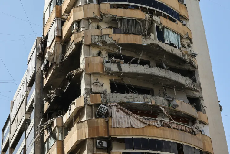 ÚJABB LIBANONI ÚJSÁGÍRÓ VESZTETTE ÉLETÉT AZ IZRAELI LÉGICSAPÁSOKBAN