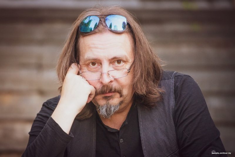 HÁROM ÉV BÖRTÖNRE ÍTÉLTEK EGY BELARUSZ ÚJSÁGÍRÓT