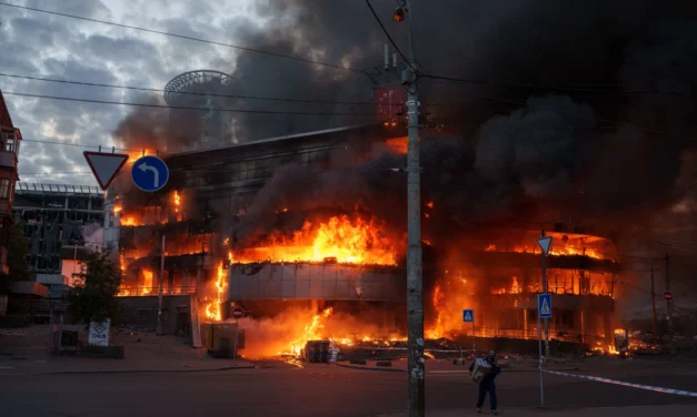KIJEVI SZERKESZTŐSÉGEKET ÉRT OROSZ LÉGICSAPÁS