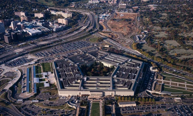 KITILTJÁK AZ ÚJSÁGÍRÓKAT A PENTAGON SAJTÓIRODÁJÁBÓL