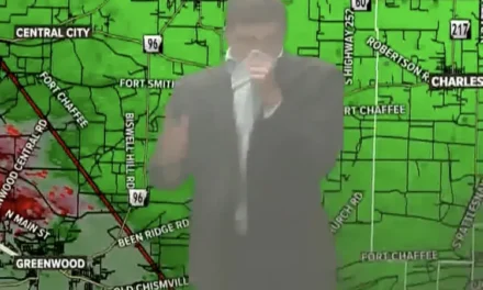 KIGYULLADT A STÚDIÓ, DE A METEOROLÓGUS NEM SZAKÍTOTTA FÉLBE A KÖZVETÍTÉST (VIDEÓVAL)