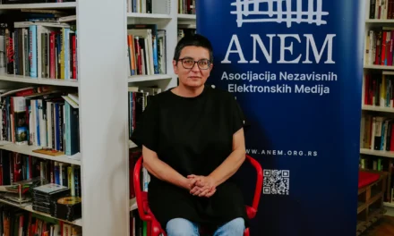ISMÉT MEGFENYEGETTÉK A BECSEI MOZAIK SZERKESZTŐSÉGÉT