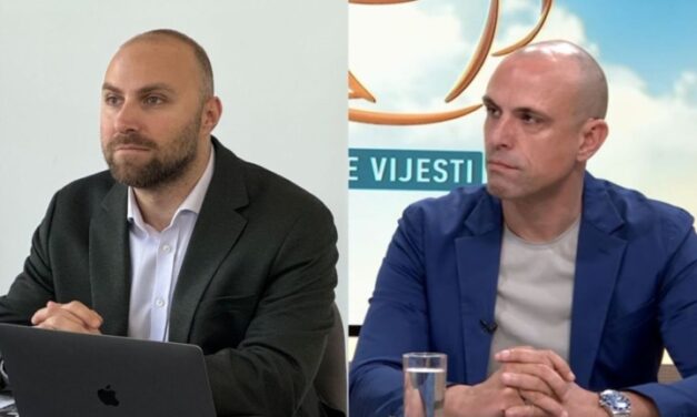 A RIPORTEREK HATÁROK NÉLKÜL A MONTENEGRÓI ÚJSÁGÍRÓK SZERBIAI BEUTAZÁSI TILALMÁNAK VISSZAVONÁSÁT KÖVETELI