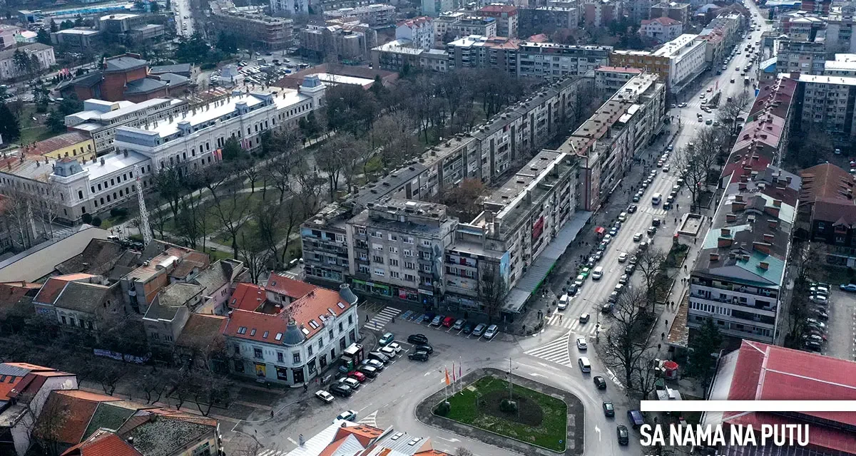 TÁMOGATÁS NÉLKÜL MARADTAK AZ EGYETEMISTATÜNTETÉSEKRŐL TUDÓSÍTÓ POŽAREVACI PORTÁLOK