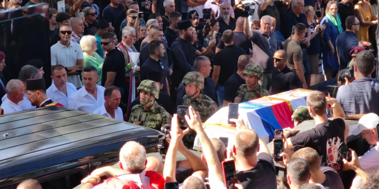 MLADIĆ TEMETÉSE UTÁN ÚJABB FENYEGETÉSHULLÁM INDULT AZ ÚJSÁGÍRÓK ELLEN