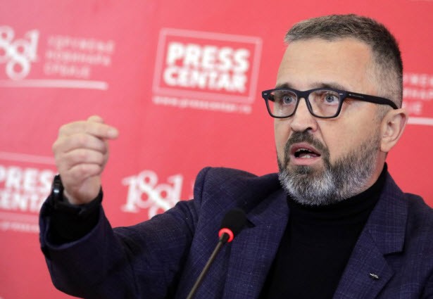 A ROMA PÁRT GYŰLÖLETBESZÉD MIATT BEPERELTE AZ INFORMER FŐSZERKESZTŐJÉT