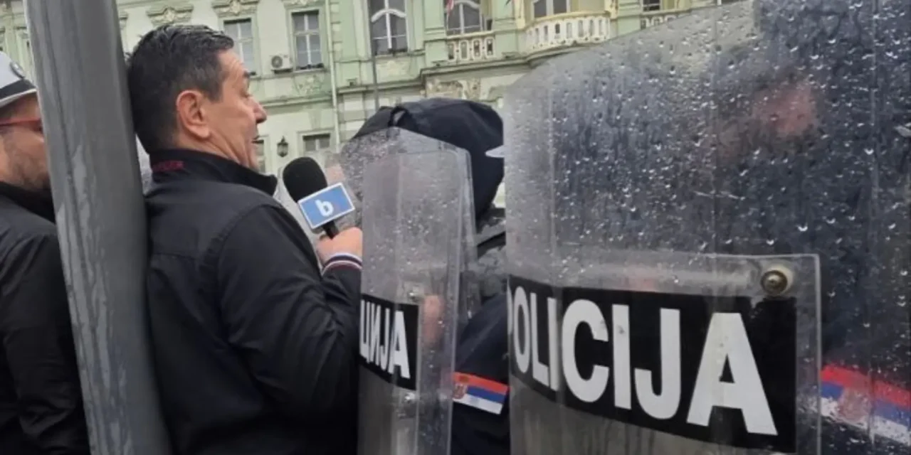 ANEM: A RENDŐRÖK ERŐSZAK ALKALMAZÁSÁVAL AKADÁLYOZTÁK  A NAGYBECSKEREKI KTV MUNKATÁRSAINAK A MUNKÁJÁT  (VIDEÓVAL)
