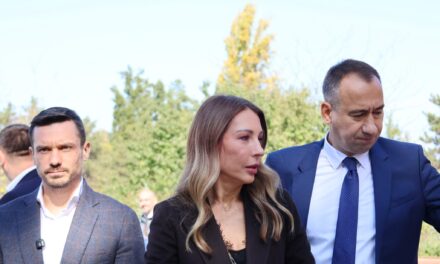KIZÁRTÁK A HELYI SAJTÓ KÉPVISELŐIT A KÖZTÁRSASÁGI NYUGDÍJ- ÉS ROKKANTBIZTOSÍTÁSI ALAP  ÓBECSEI FÓRUMÁRÓL  (VIDEÓVAL)